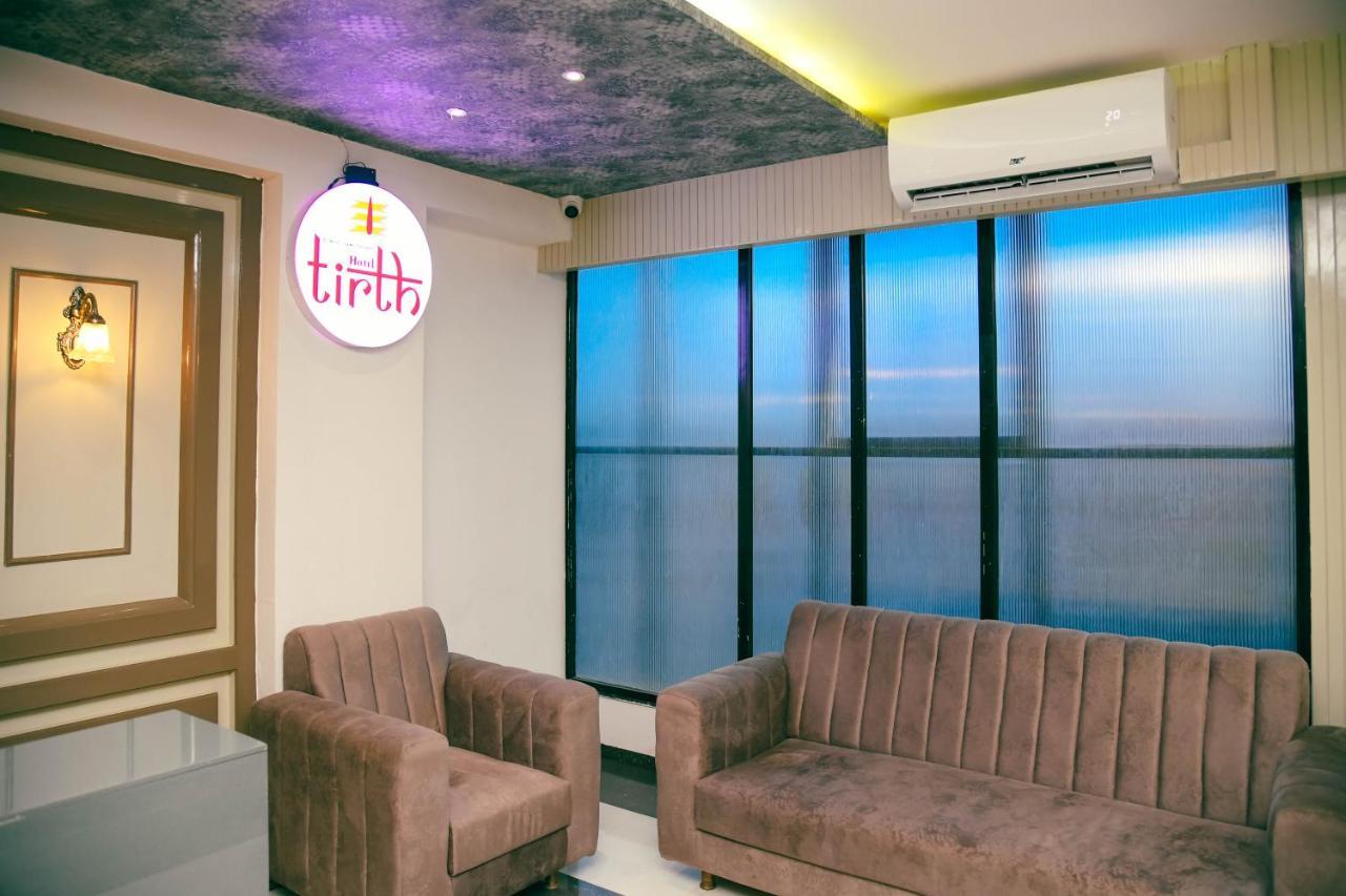 אויאיין Hotel Tirth By Sonu'S מראה חיצוני תמונה