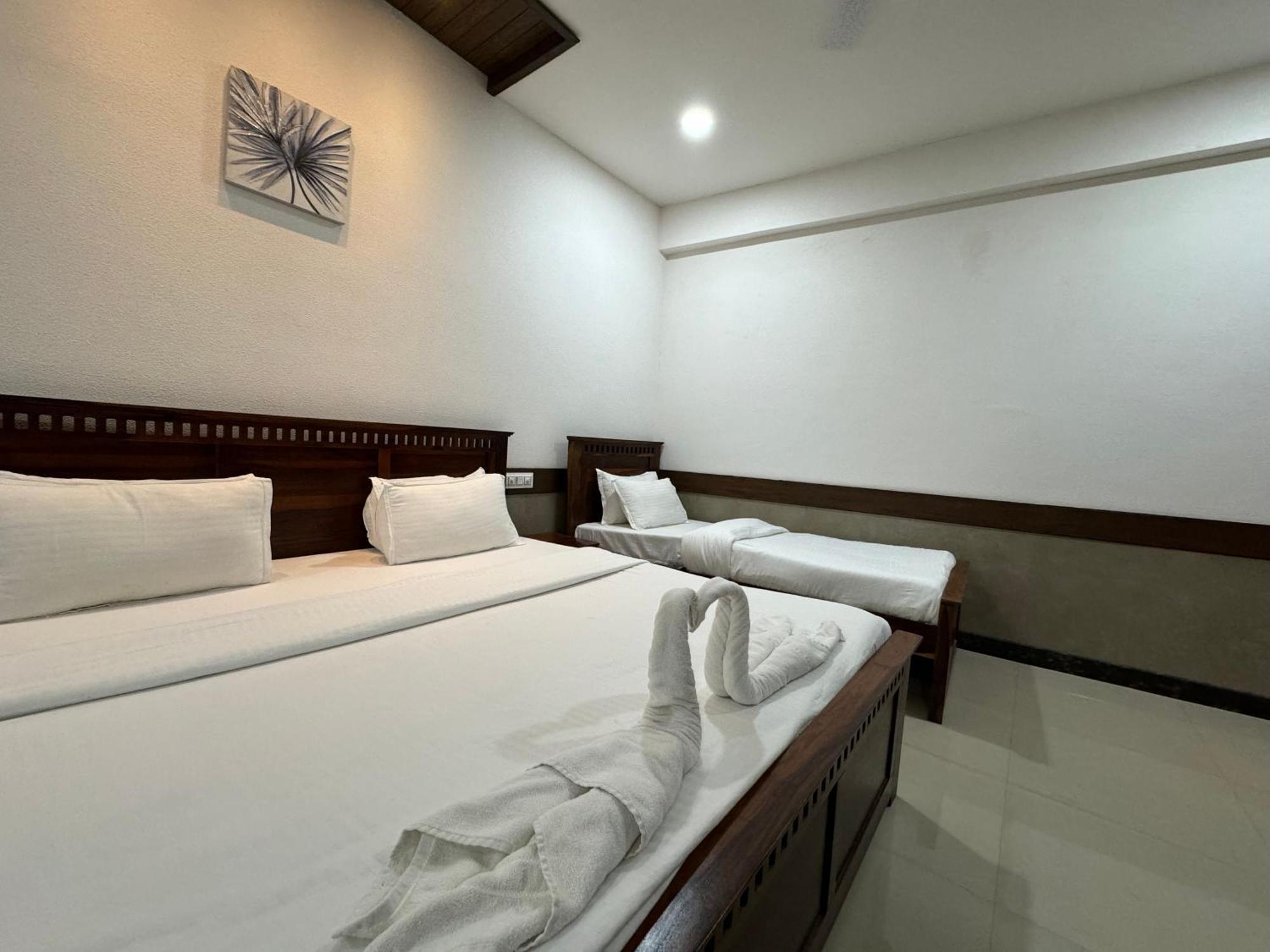 אויאיין Hotel Tirth By Sonu'S חדר תמונה